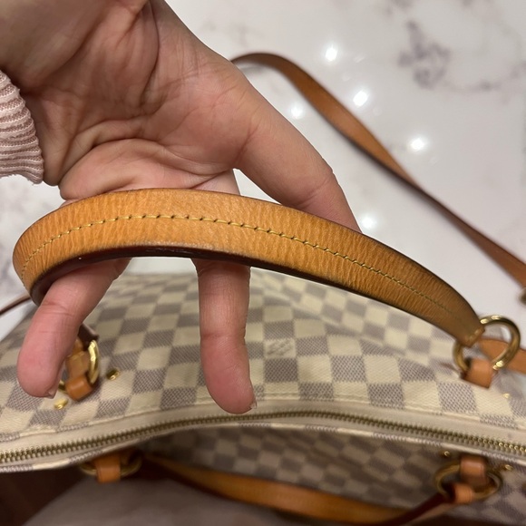 EXCLUSIVE & DISCONTINUED LOUIS VUITTON LYMINGTON DAMIER AZUR BAG - Picture 10 of 13